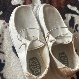 Hey Dude Women’s Canvas Shoes NWOT Size 8